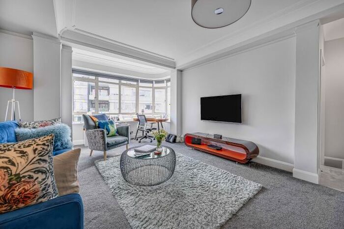 1 Bedroom Apartment To Rent In Prince Albert Road London, NW8