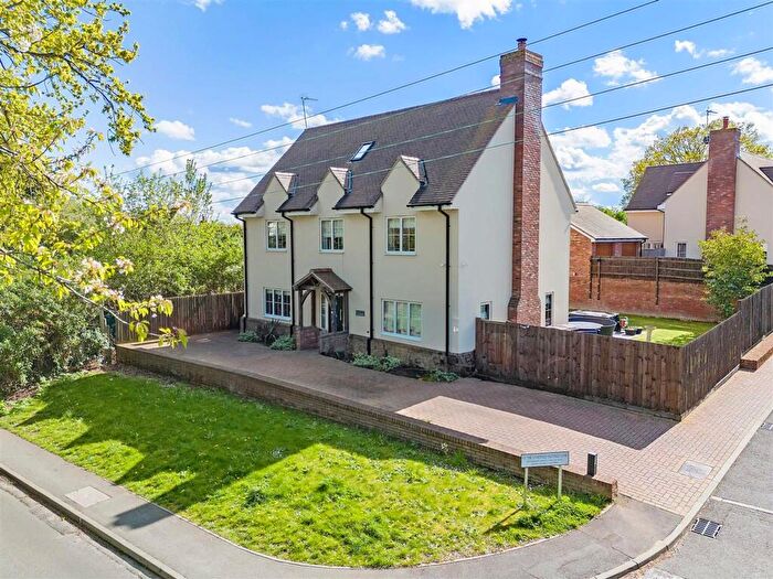 5 Bedroom House For Sale In Outings Lane, Doddinghurst, CM15