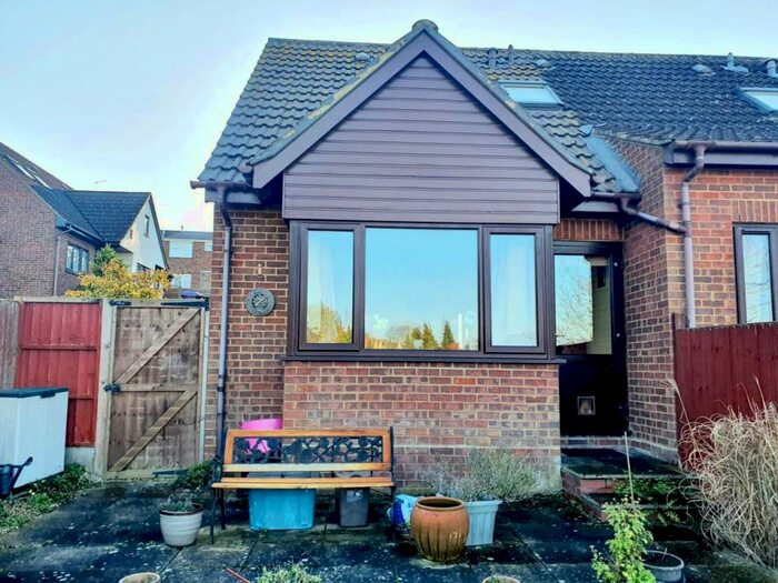 2 Bedroom House To Rent In Turpins Ride, Royston, SG8