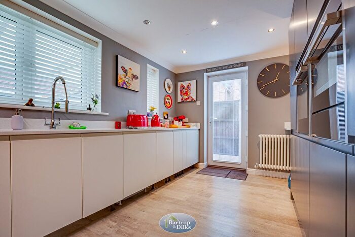 4 Bedroom Detached House For Sale In Cotterhill Close, Worksop, S81
