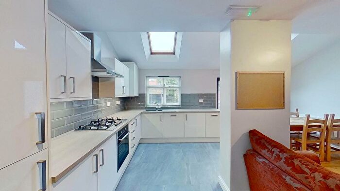 5 Bedroom Detached House To Rent In Ednaston Road, Dunkirk, Nottingham, NG7