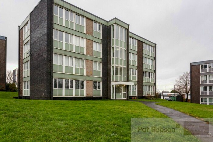 2 Bedroom Flat To Rent In St Keverne Square, Kenton, Newcastle Upon Tyne, NE5