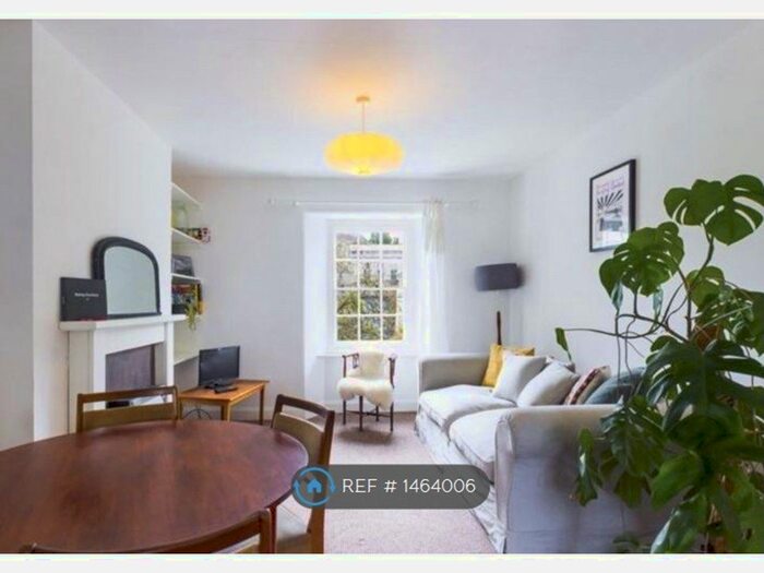 3 Bedroom Maisonette To Rent In Kimberley Park Road, Falmouth, TR11
