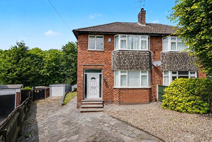 3 Bedroom Semi-Detached House For Sale In Mayfield Drive, Stapleford, Nottingham, NG9