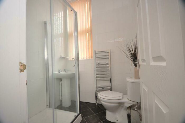 5 Bedroom Terraced House To Rent In Brudenell Road, Hyde Park, Leeds, LS6