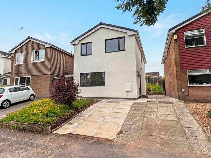 3 Bedroom Detached House For Sale In Sandgate Road, Whitefield, M45