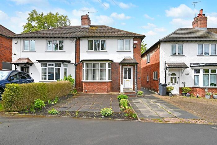 2 Bedroom Semi Detached House For Sale In Wentworth Park Avenue, Harborne, Birmingham, B17