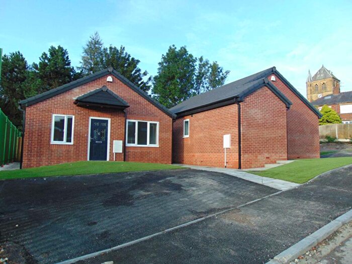 2 Bedroom Detached Bungalow To Rent In Sheard Court, Shaw, OL2
