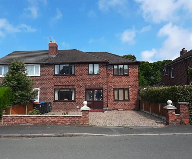 4 Bedroom Semi-Detached House For Sale In Bendee Road, Little Neston, Neston, CH64