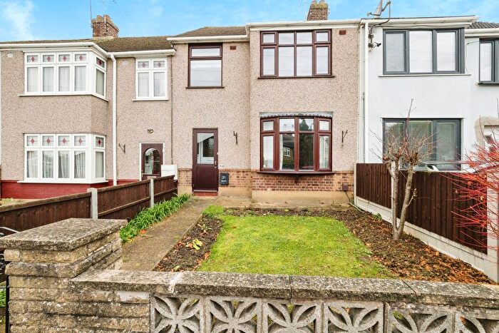 3 Bedroom Terraced House For Sale In Faircross Avenue, Romford, RM5