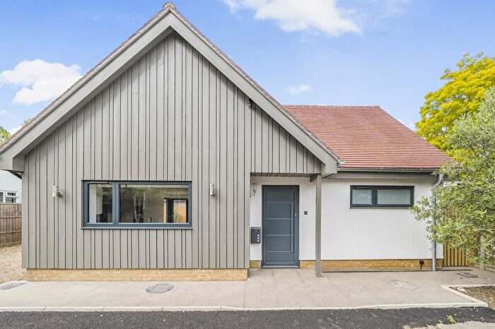 2 Bedroom Detached House To Rent In Sunbury, Sunbury-On-Thames, TW16