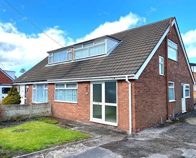 3 Bedroom Semi-Detached House To Rent In Millingford Avenue, Golborne, WA3