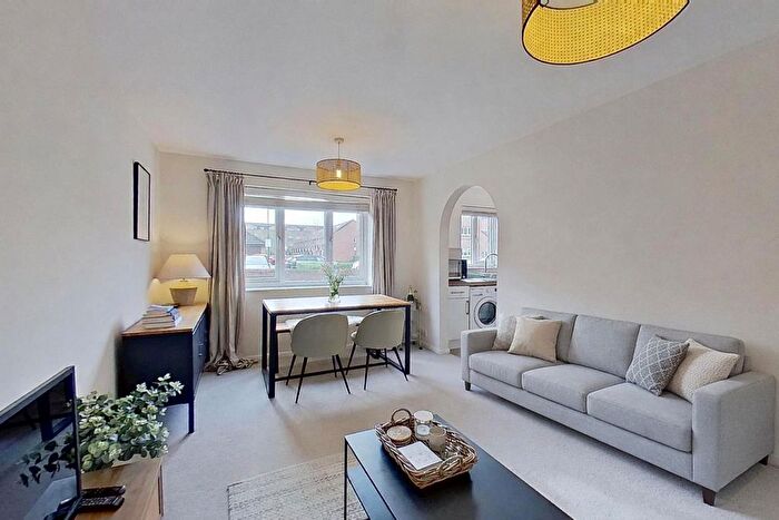 1 Bedroom Flat For Sale In Peartree Avenue, London, SW17