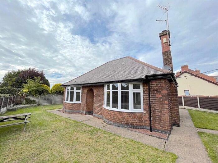 2 Bedroom Detached Bungalow To Rent In Pearl Avenue, Kirkby-In-Ashfield, Nottingham, NG17