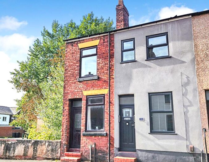 2 Bedroom End Of Terrace House For Sale In Shakerley Road, Tyldesley, Manchester, M29