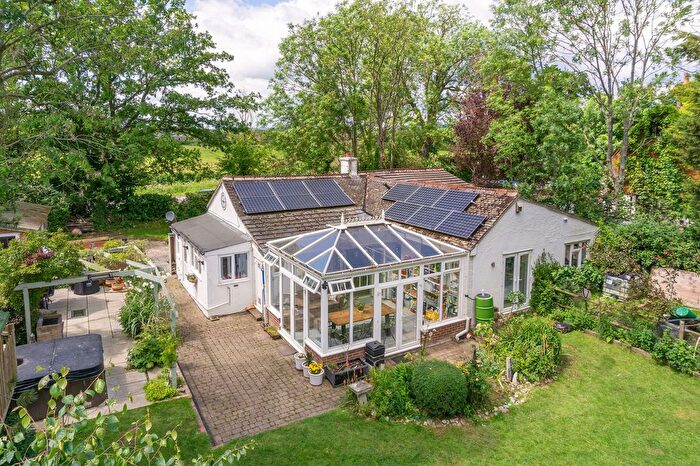 4 Bedroom Detached House For Sale In Lonesome Lane, Reigate, RH2