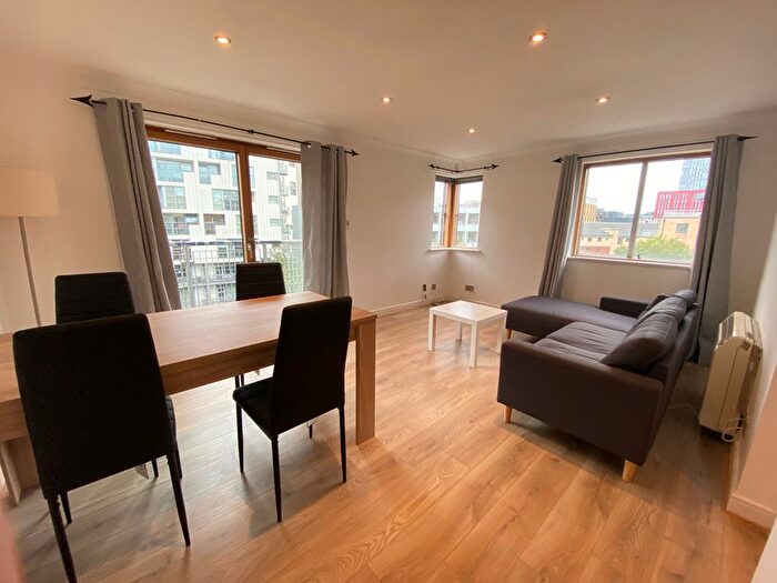 3 Bedroom Flat To Rent In Bridgewater Bank (Lo), Great Bridgewater Street, Manchester, M1