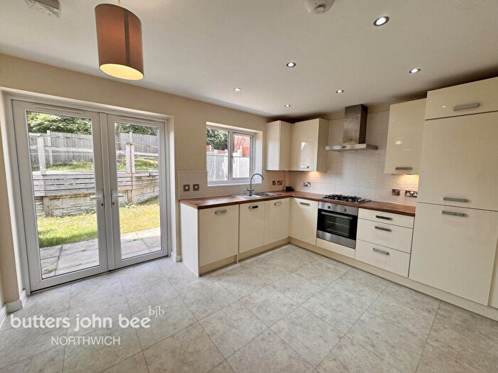 3 Bedroom Semi-Detached House For Sale In Pelton Close, Northwich, CW8