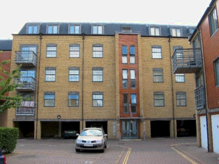 2 Bedroom Flat To Rent In Abbey Road, Barking, IG11
