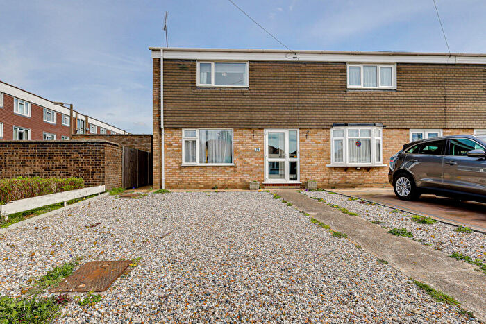 2 Bedroom Semi-Detached House To Rent In Derek Gardens, Southend-on-sea, SS2