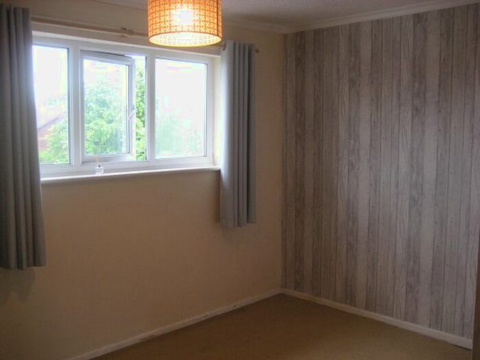 1 Bedroom Flat To Rent In Laithwaite Close, Beaumont Leys, Leicester, LE4