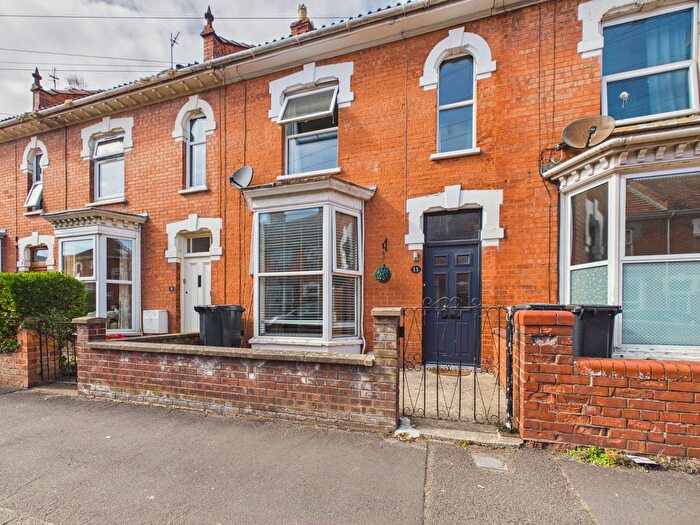 3 Bedroom Terraced House For Sale In Camden Road, Bridgwater, TA6