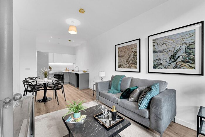2 Bedroom Flat To Rent In Cotton Gardens, Union Mill, Vernon Street, Bolton, BL1