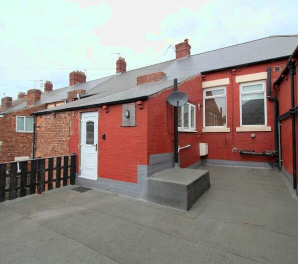 3 Bedroom Flat To Rent In High Street East, Wallsend, Newcastle, NE28