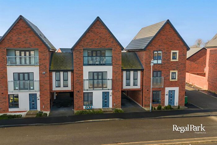 4 Bedroom Town House For Sale In Berrington View, Hampton Gardens, Peterborough, PE7