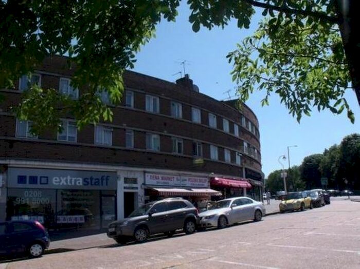 1 Bedroom Flat To Rent In Ashbourne Parade, Hanger Lane, W5