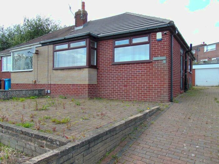 2 Bedroom Semi-Detached Bungalow To Rent In Hawkshead Road, Shaw, OL2