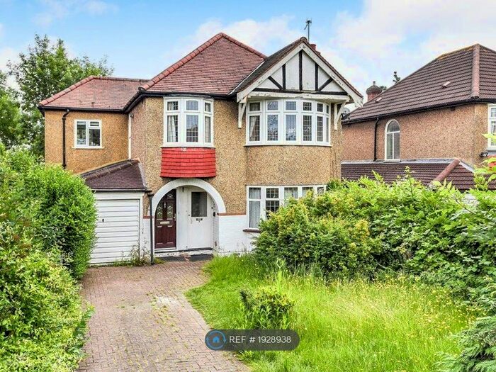 2 Bedroom Maisonette To Rent In Malden Road, New Malden, KT3