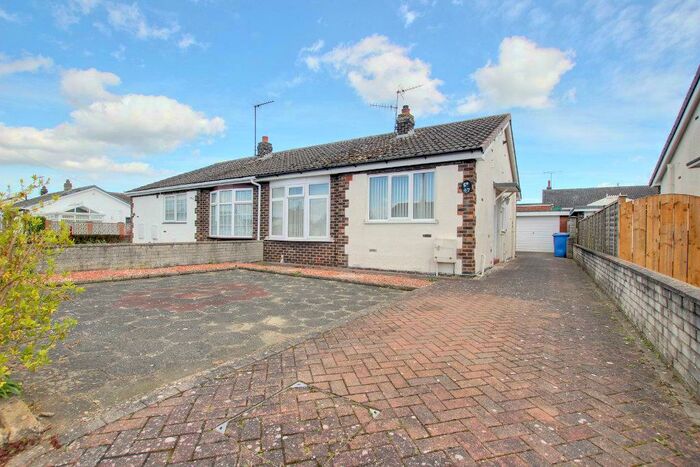 2 Bedroom Bungalow To Rent In South Parade, Leven, Beverley, HU17