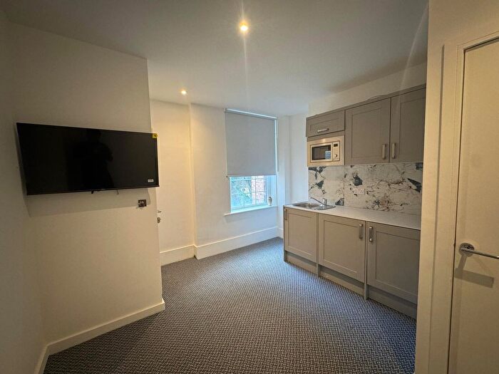 Studio To Rent In Bond Street, London, London, London, W5