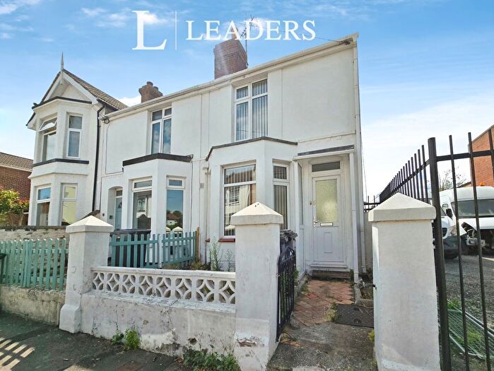 2 Bedroom End Of Terrace House For Sale In Hartington Road, Gosport, Hampshire, PO12