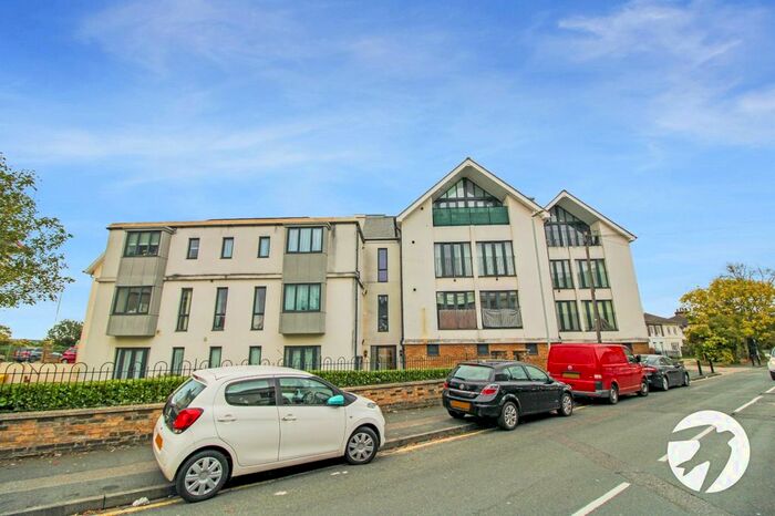 2 Bedroom Flat To Rent In London Road, Northfleet, Gravesend, Kent DA11