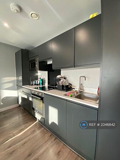 2 Bedroom Flat To Rent In Crump Street, Liverpool, L1