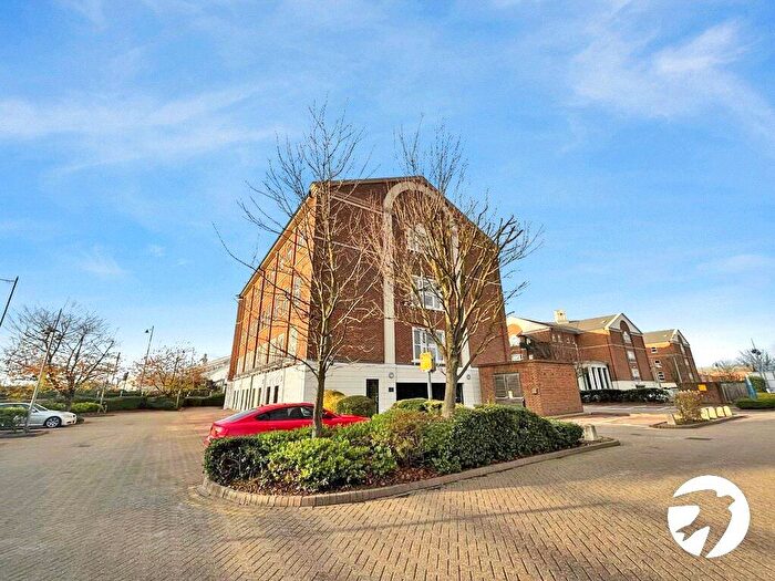 1 Bedroom Flat To Rent In Quayside, Chatham Maritime, Chatham, Kent, ME4