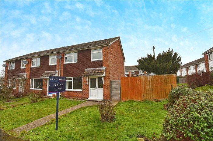 3 Bedroom End Of Terrace House For Sale In Cavendish Close, Romsey, Hampshire, SO51