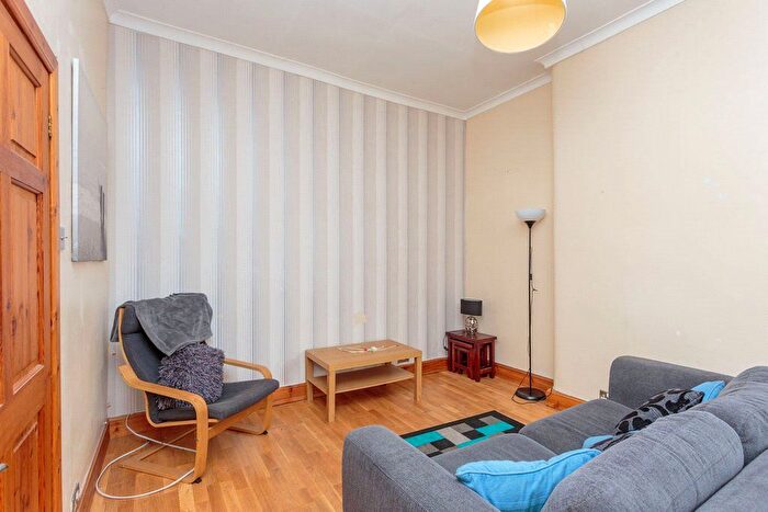 1 Bedroom Flat To Rent In Pinkie Road, Edinburgh, EH21