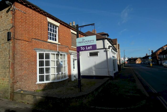 Studio To Rent In Dean House, Bepton Road, Midhurst, West Sussex, GU29