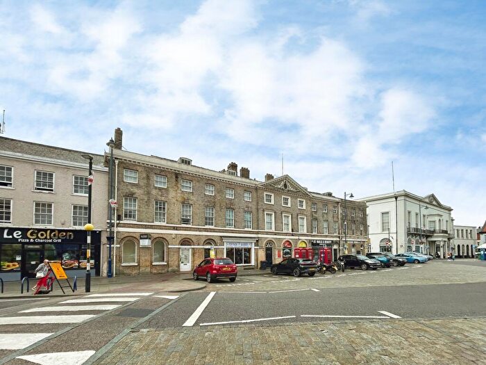 2 Bedroom Flat To Rent In - Market Place, Boston, PE21