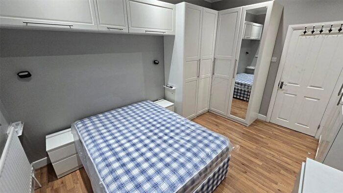 1 Bedroom Flat To Rent In Stopford Road, London, E13
