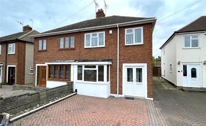 3 Bedroom Semi-Detached House To Rent In Butts Lane, Stanford-Le-Hope, Essex, SS17
