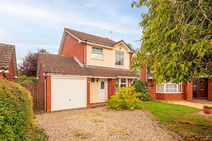 3 Bedroom Detached House For Sale In Home Furlong, Wellesbourne, Warwick, CV35