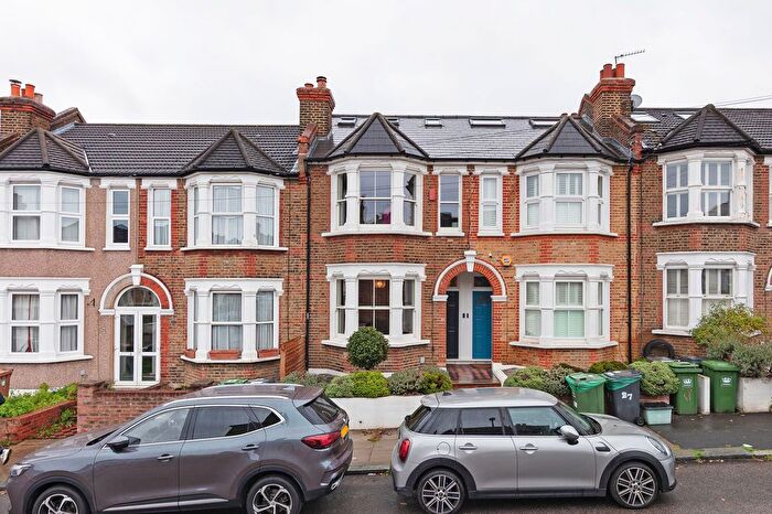 4 Bedroom Property For Sale In Bexhill Road, London, SE4