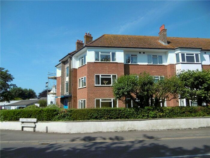 2 Bedroom Flat To Rent In West Court, Bridport, DT6