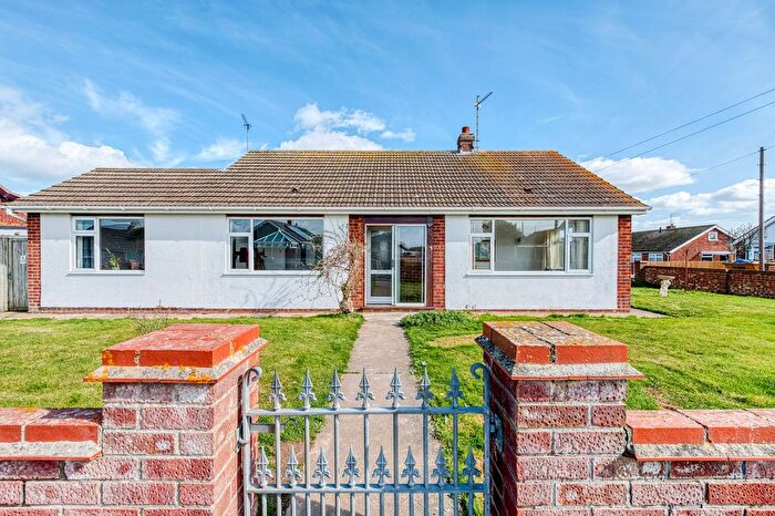 3 Bedroom Detached Bungalow For Sale In Newarp Way, Caister-On-Sea, NR30