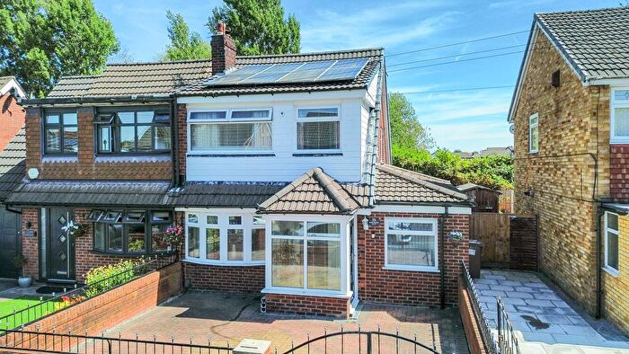3 Bedroom Semi-Detached House For Sale In Sandringham Drive, St. Helens, WA9