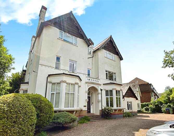 3 Bedroom Flat For Sale In Mulgrave Road, Sutton, SM2